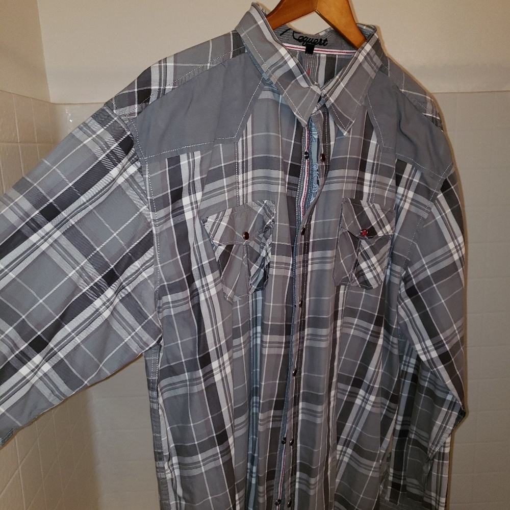 Mens button down by Request - Picture 3 of 4
